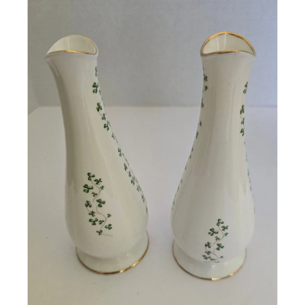 Royal Tara Ireland Fine Bone China Shamrock Bud Vases Pair Gold Rim Galway Irish